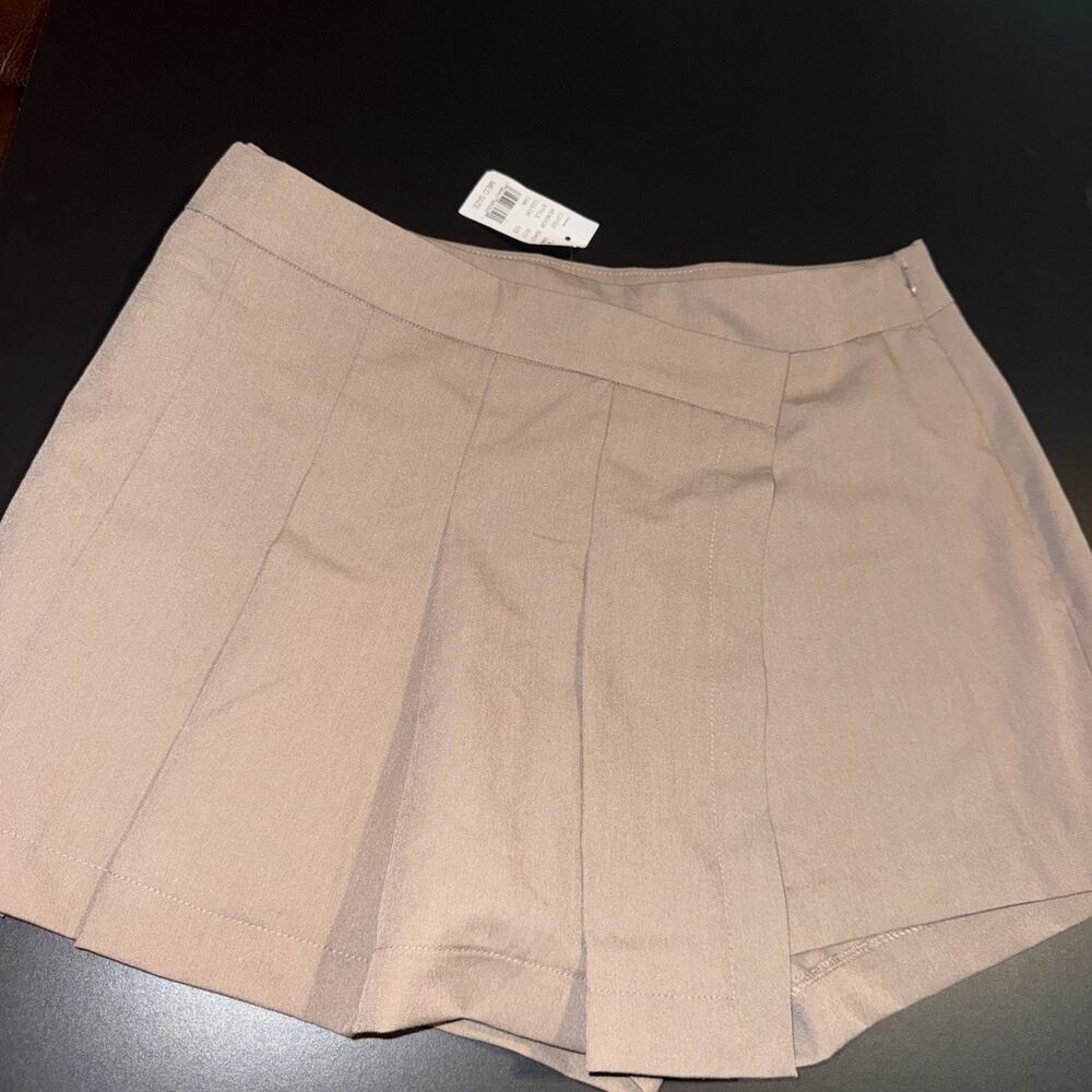 Pacsun Tan Skort medium Uniform Jr/womens